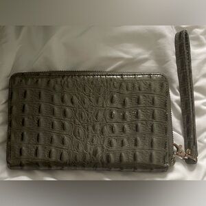 Big Buddha Elegant Crocodile Embossed Wallet